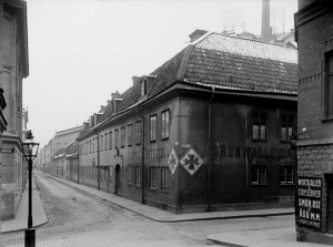 Grönvalls bryggeri, hörnet av Luntmakargatan och Tunnelgatan. Tidpunkt: 1906. Källa: Stockholms Stadsmuseum. Fotograf: Frans Gustaf Klemming.
